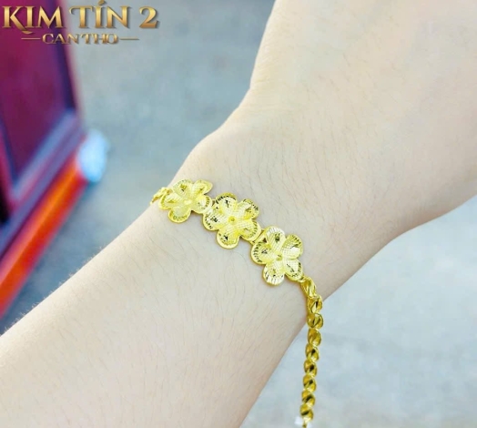 Lắc Tay Cưới Hoa Mai 1 Chỉ  