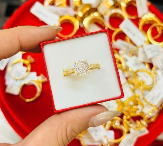 Nhẫn vàng 610